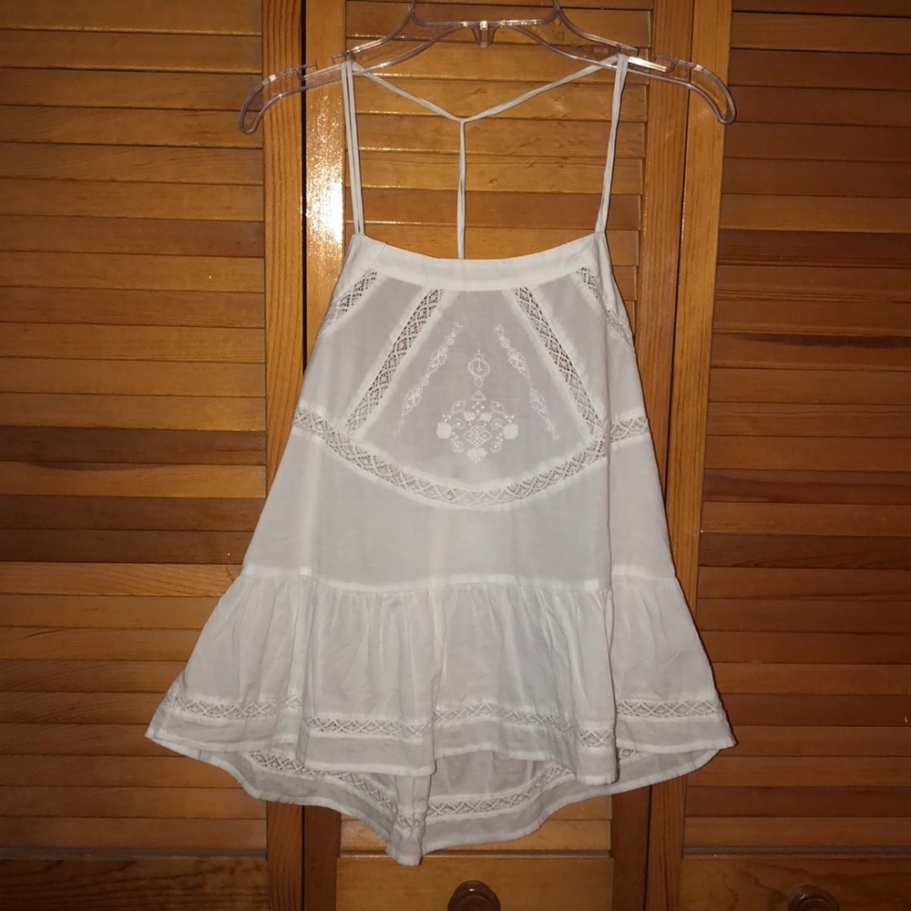 WHITE TANK